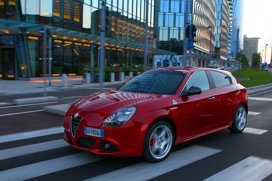 Alfa Romeo Giulietta Quadrifoglio Verde (940) 2014 года  (фото 38 из 40)